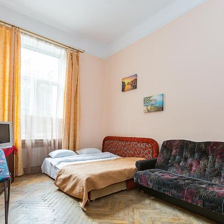 Квартира Подобово У Львові На Вулиці Щепкіна 5 Ngoại thất bức ảnh