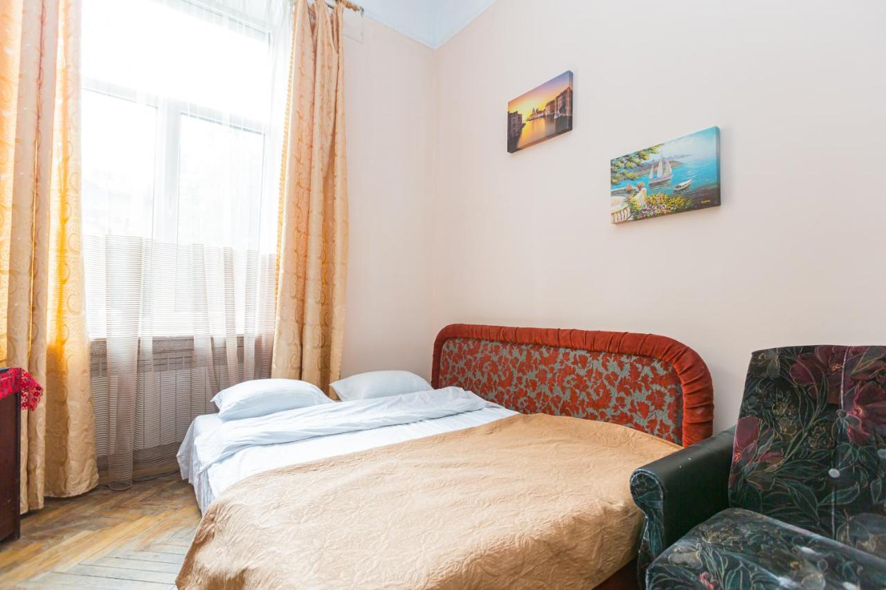 Квартира Подобово У Львові На Вулиці Щепкіна 5 Ngoại thất bức ảnh